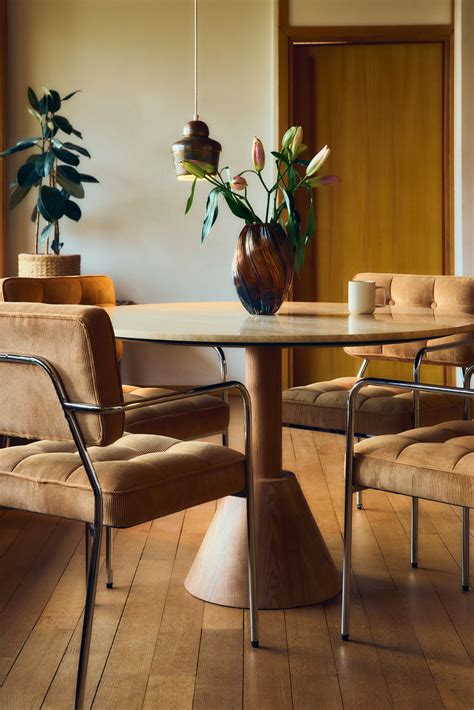 Affordable round design dining table - NV GALLERY – NV Gallery