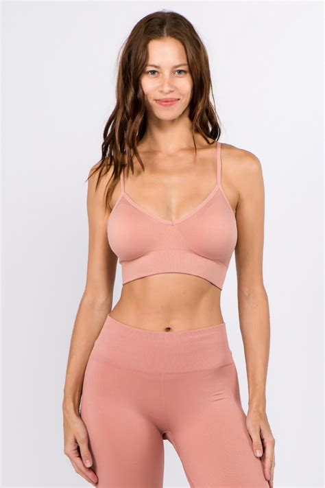 v sports bra