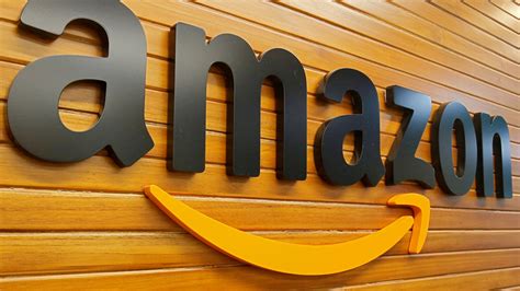 Amazon opens online pharmacy, shaking up another industry | MPR News