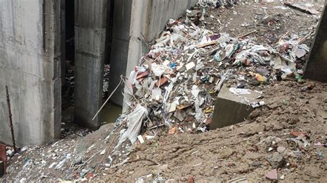 Part of basement at Greater Noida building caves in, residents blame ...