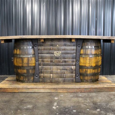 Whiskey barrel table made from solid oak – Artofit