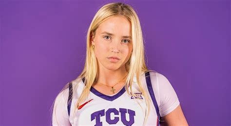 Everyone Had The Same Reaction To Hailey Van Lith's New Team Photos With TCU