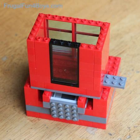 Lego Candy Dispenser Tutorial 的图像结果