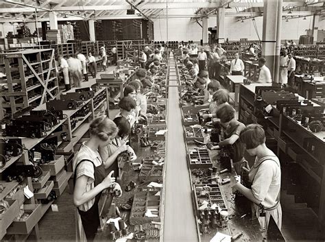 Ford Factory Assembly Line 的图像结果