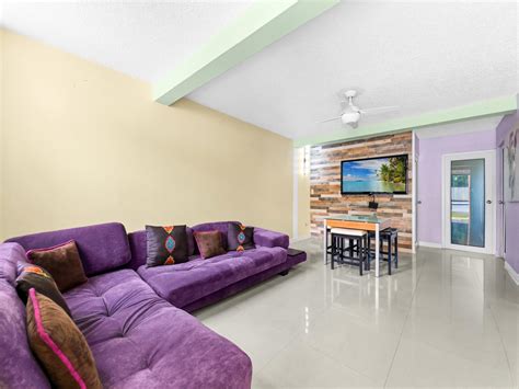 Apartment For Rent: SURBITON ROAD, Kingston 10 | $1,200