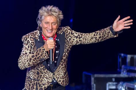 Rod Stewart Is Now Almost 80 How He Lives Is Sad - Timeless Music