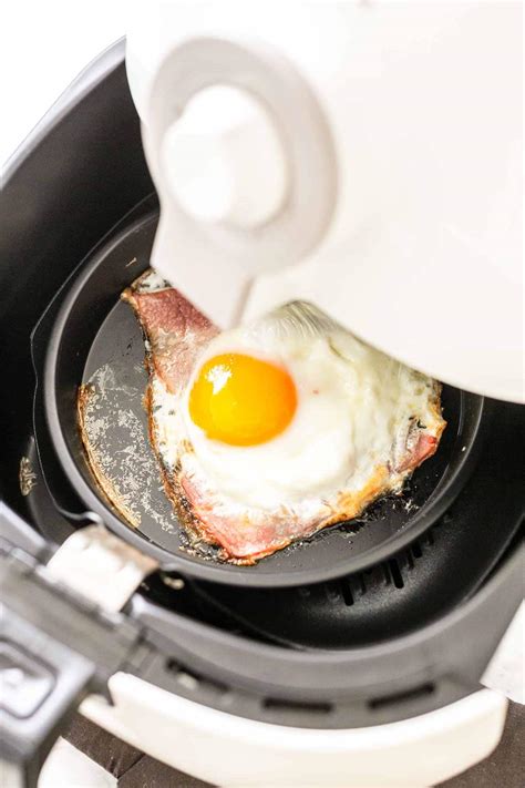 How to Cook Eggs in Air Fryer