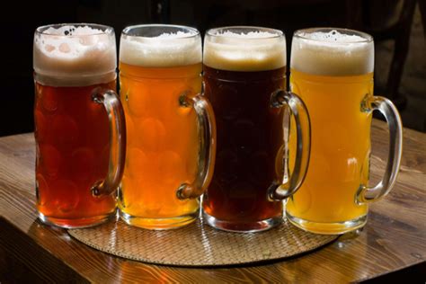[十个杯子喝十种啤酒]每种啤酒都有自己适用的杯子__财经头条