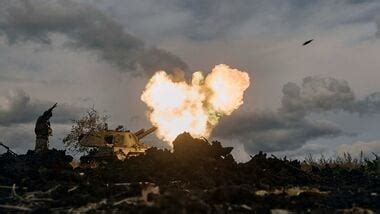 ‘No shovel, no s***: Russian soldiers living in holes dug with bare ...