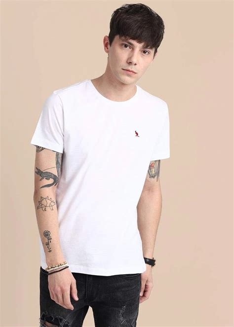 Get Solid Basic Round Neck T-Shirt at ₹ 553 | LBB Shop
