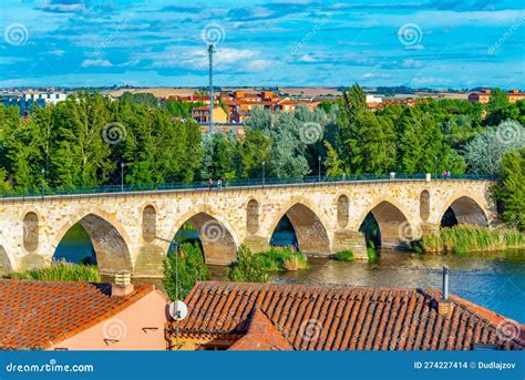 Roman Bridge in Spanish Town Zamora Stock Photo - Image of panorama ...