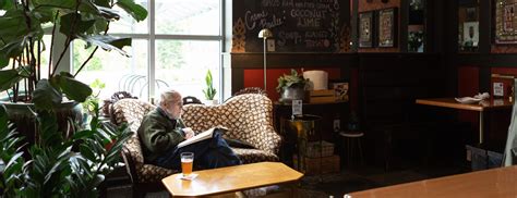 Caves Public House, Corvallis, Oregon