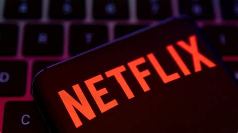 Can movie theaters save Netflix? 'Door is open,' says trade group boss ...