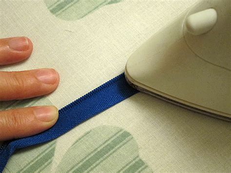 Image result for Machine Invisible Zipper Tutorial