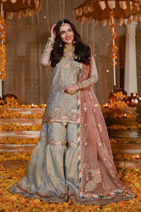 Qalamkar Mastani Luxury Formals – MT-04 RESHAM – YourLibaas