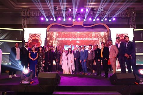 Jaro Education Office Photos | Glassdoor