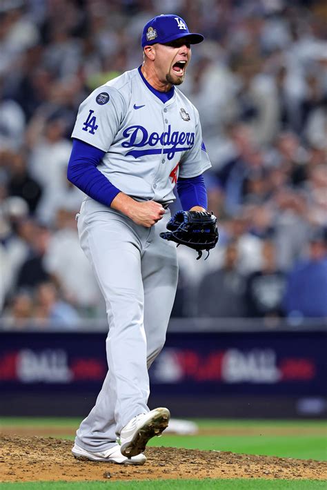 Dodgers Sign Blake Treinen - MLB Trade Rumors