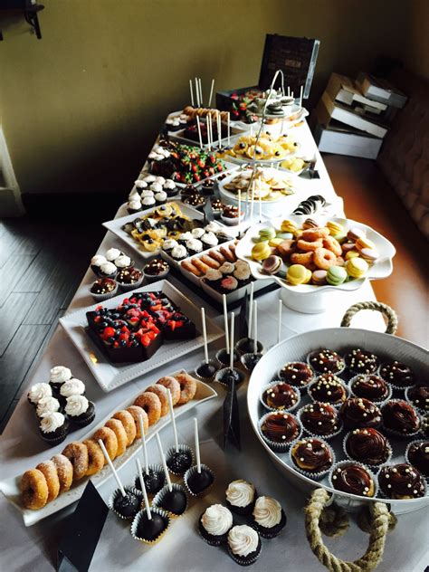 wedding dessert bar | Dessert bars, Makanan penutup simpel, Makanan ...