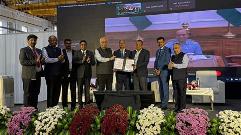 LCA Tejas Mk1A gets wings! HAL accelerates fighter jet production as L ...