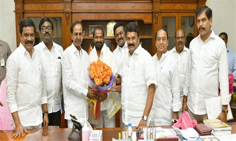 Liquor shop allotment: Telangana grants 15% reservation to Gouds, 10% ...