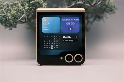 T-Mobile Samsung Flip Phone 的图像结果