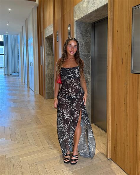 MILLIE MARSHALL | 10 years 🫀 Since I was admitted into hospital with AN*. The darkness I felt in ...