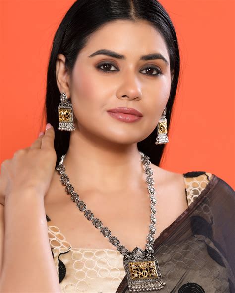 Dual Tone Oxidized Necklace with Dangler Earrings – INC63