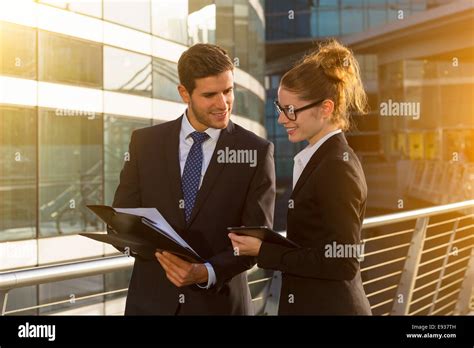 Business People Portrait 的图像结果