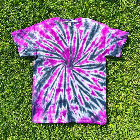 How To Do Spiral Tie Dye With 2 Colors at Mary Kimberlin blog