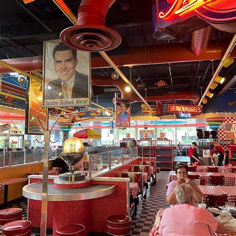 PORTILLO'S & BARNELLI'S SCHAUMBURG - Menu, Prices & Restaurant Reviews ...