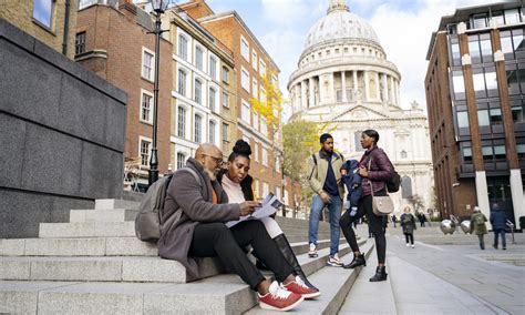 Chase Sapphire Preferred vs. AmEx Platinum: Chase packs the most value ...