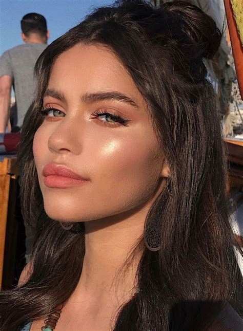 glowy makeup