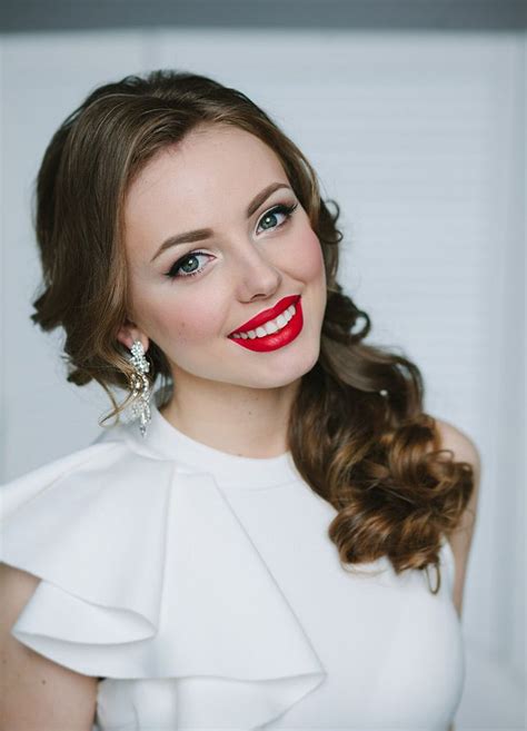 bridal makeup lipstick