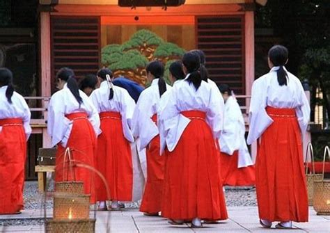 巫女(日本神道教神職之一):概念,起源,文化,萌屬性,典型角色,_中文百科全書