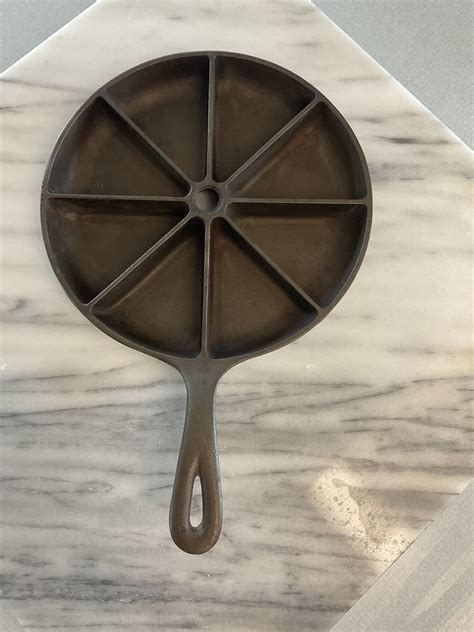 Lodge Cast Iron Cornbread Mold at Joan Dudley blog