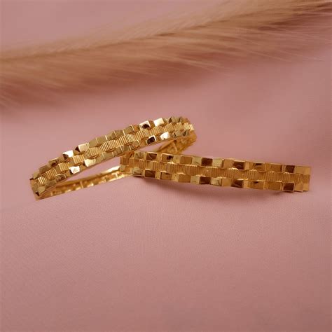 Buy Blockshine Gold Bangles 22 KT yellow gold (45.7 gm). | Online By ...