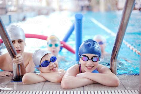 Free Swim Lessons 的图像结果