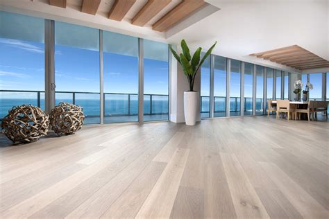 Hardwood Flooring in Palm Beach | Unique Collection