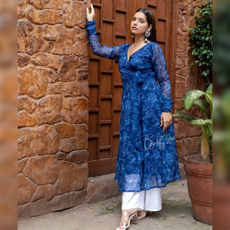 Kurta Sets For Women - Buy Women Kurta Sets Online for Women in India ...