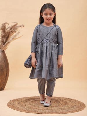 Buy Vastramay Girls Grey Kurta & Pants (Set of 2) Online