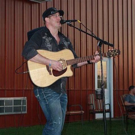 LIVE MUSIC - Garry Lincoln, Peculiar Winery, 22 June 2024 | AllEvents.in