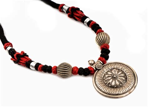 925 Sterling Silver Floral Design Necklace with Adjustable Patwa Threa ...