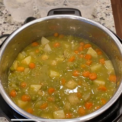 Instant Pot Vegan Split Pea Soup - Marissa Livoti