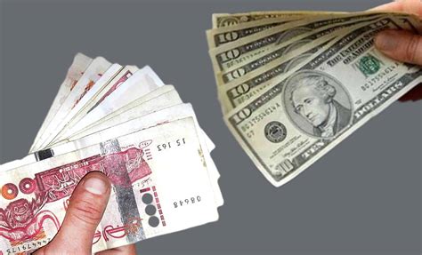 Nouveau record du dollar américain sur le marché officiel