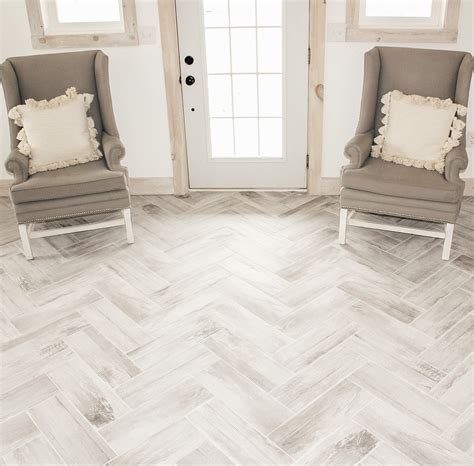 Wood Tile Flooring Herringbone Pattern | Floor Roma