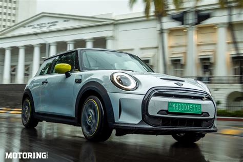 Mini Cooper SE Electric Review: E-Enie Mini - Motoring World