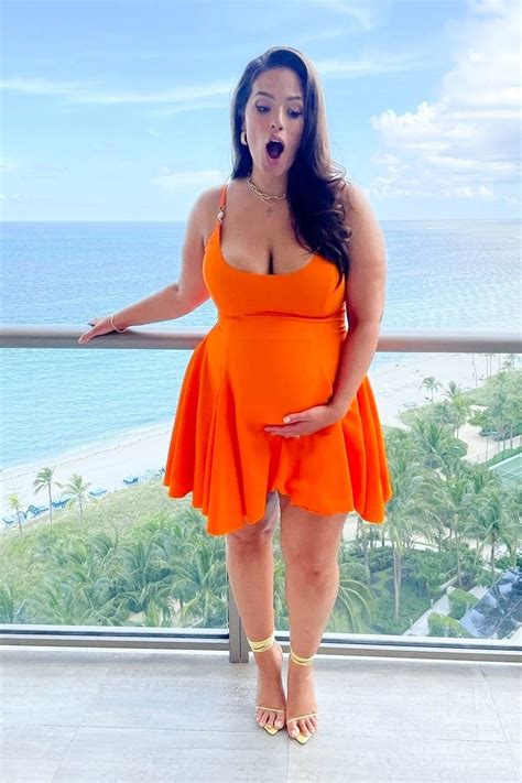 Pregnant Ashley Graham reveals she's having twin boys