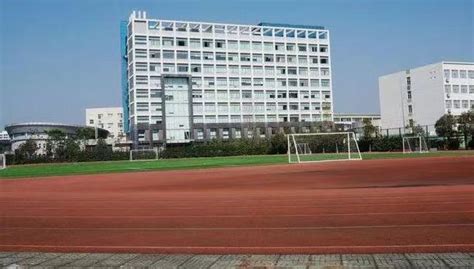 武汉大学医学职业技术学院是几本？怎么样？排名第几？好就业吗？