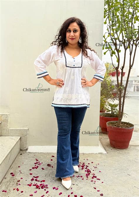 Sheena White Short Chikankari Kurti – Chikan Kalakaari