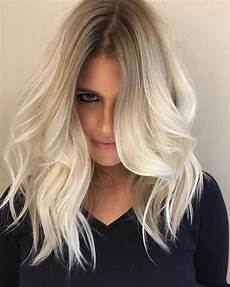 Modern Hairstyles For Medium Hair by 10 Medium Hairstyles With Gorgeous Color Twists Modern Hairstyles For Medium Hair
